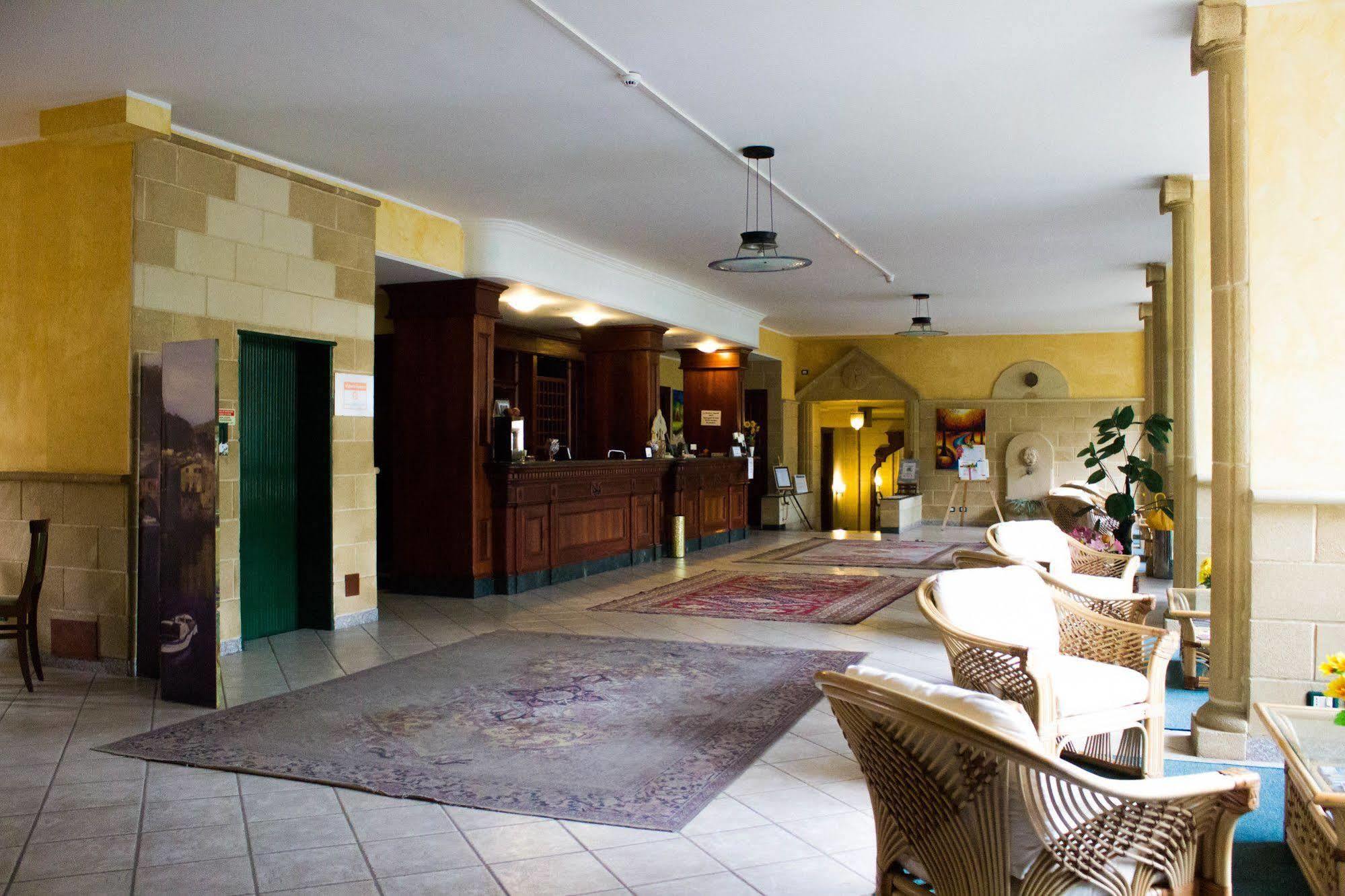 Hotel Salus Godiasco Extérieur photo